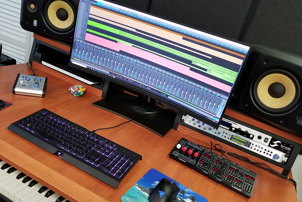 Curved Or Flat Monitor for Music Production